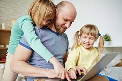 father-daughters.webp